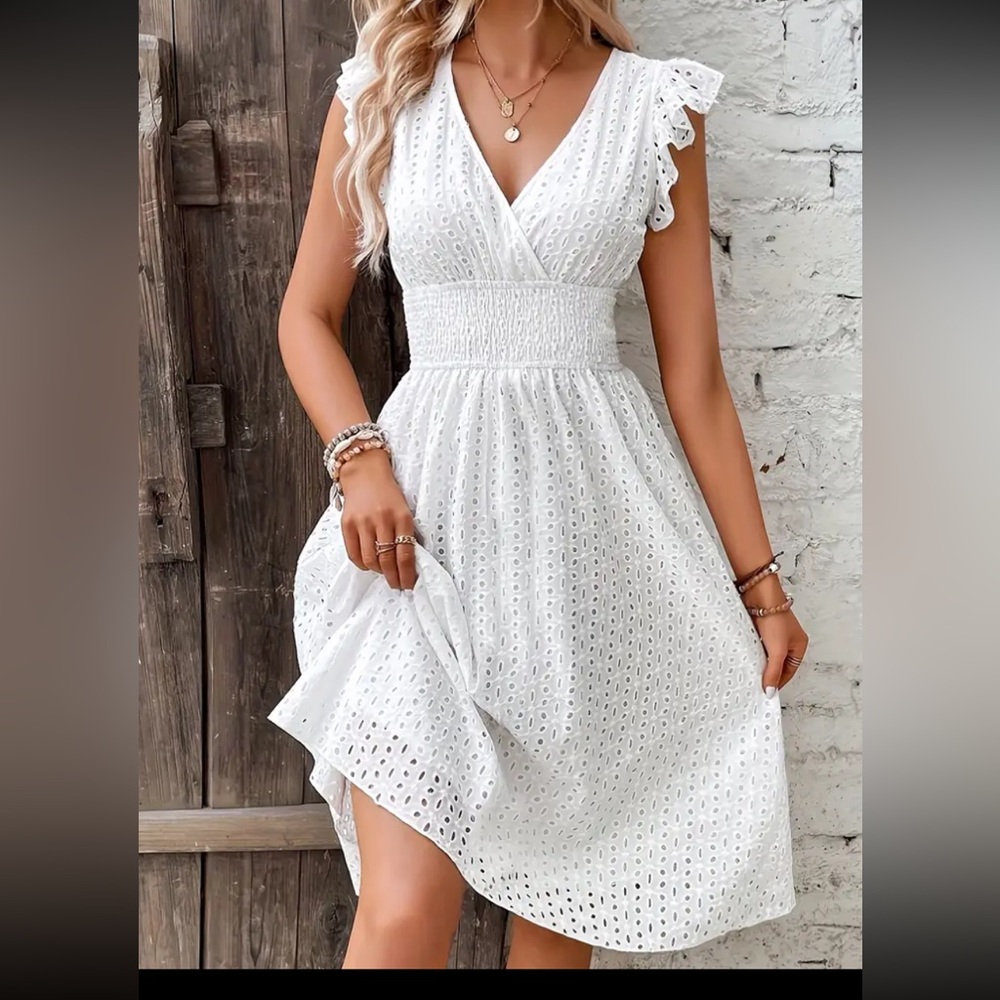 NWT White Eyelet  Boho V-Neck Flared Skirt Prairie Dress Size  L